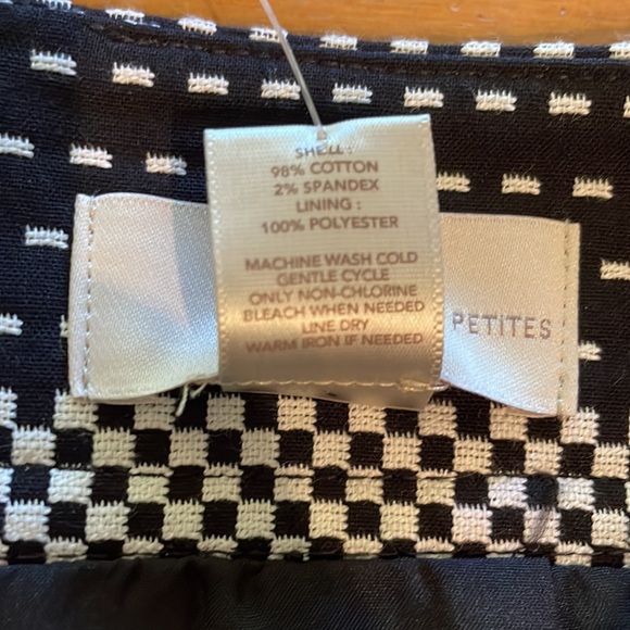🆕 Ann Taylor LOFT Black and White Stripe Check Patterned Mini Skirt Size 2P - Picture 7 of 8